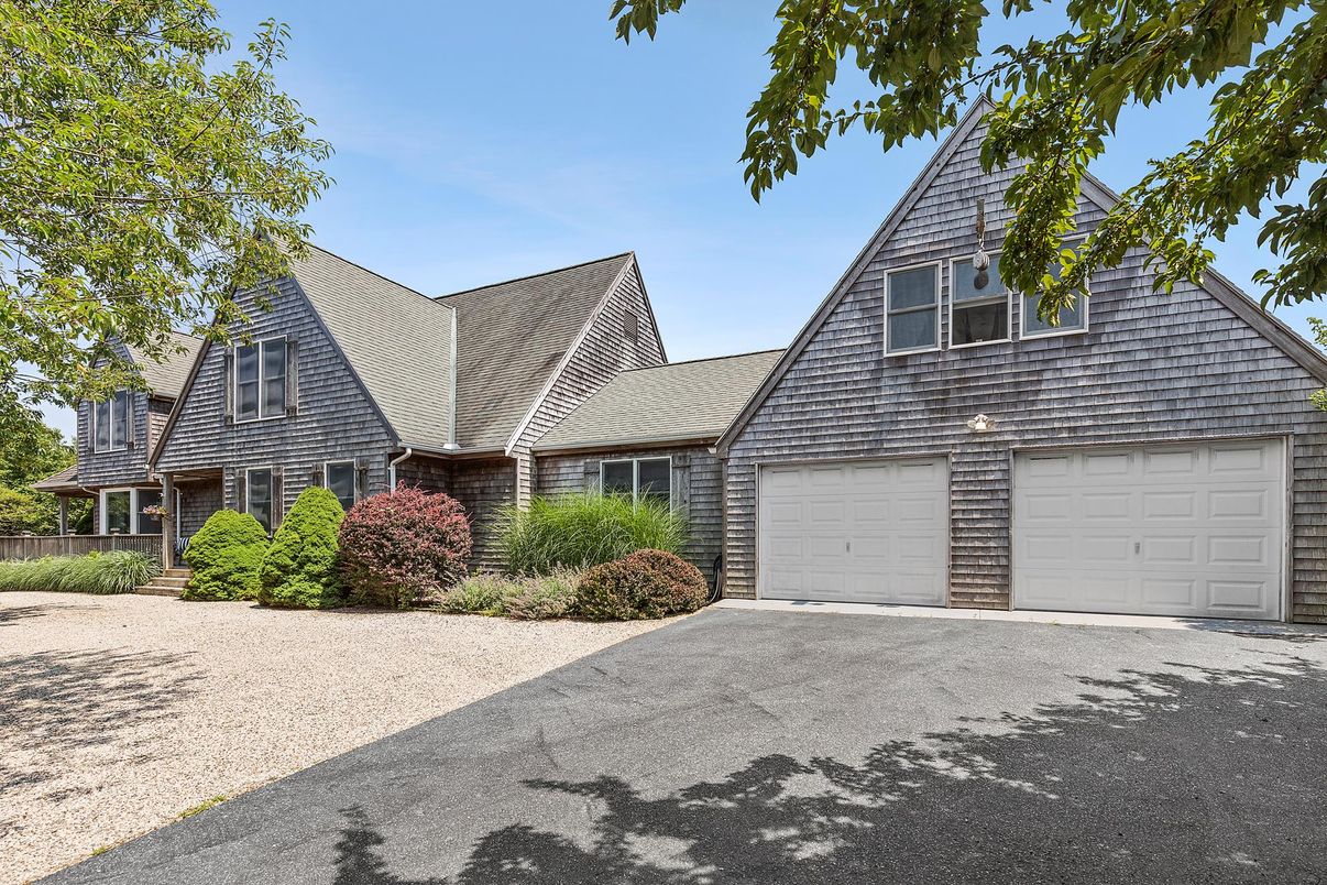 Attached, Exterior, Facade, Brick Facade, Cape Cod