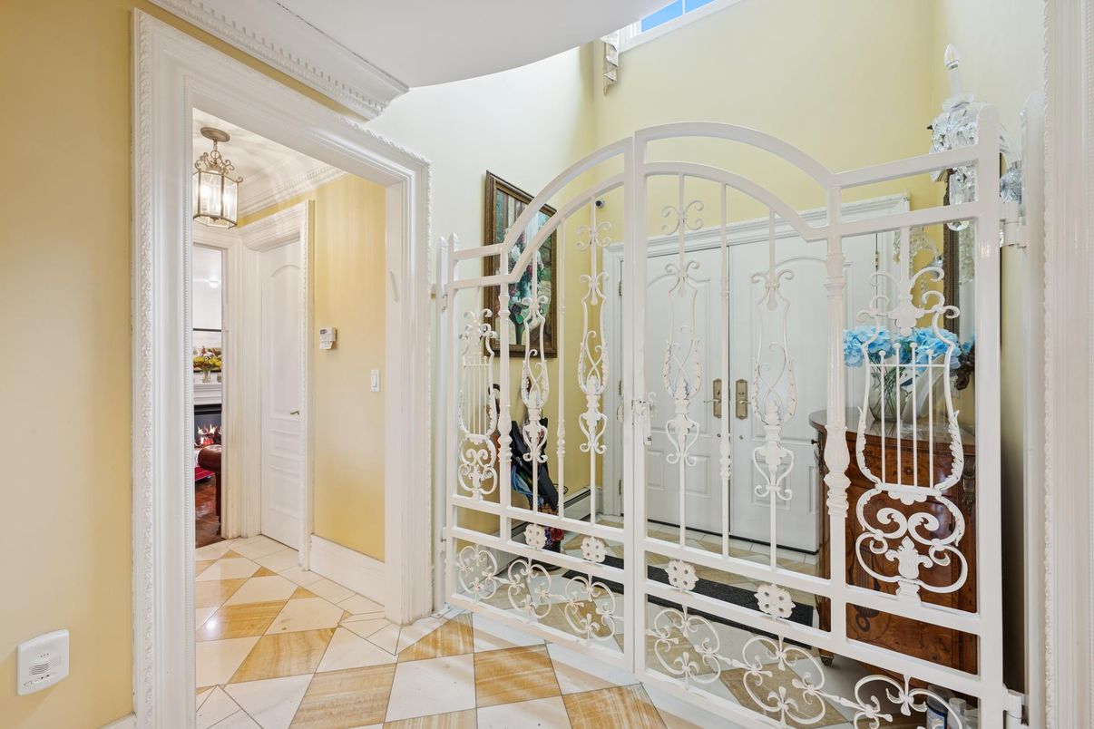 DE Listing image placeholder