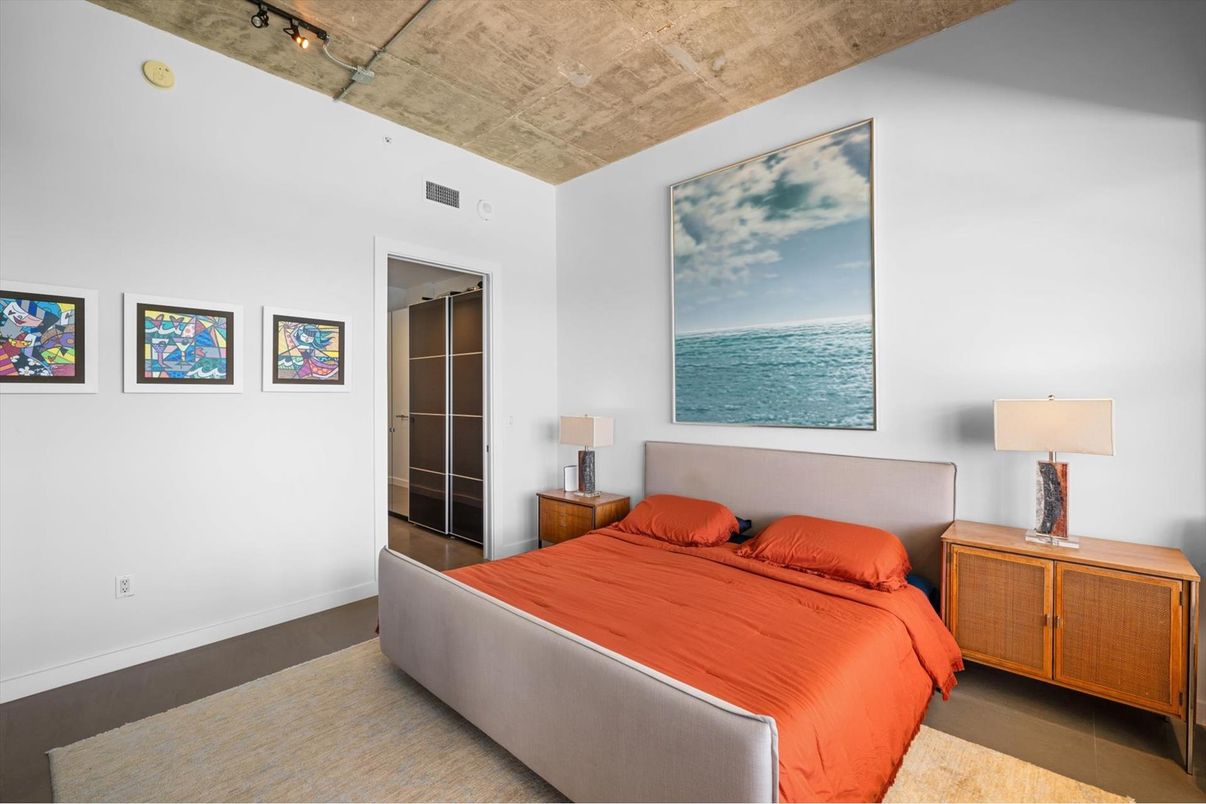 Bedroom, Interior, Water