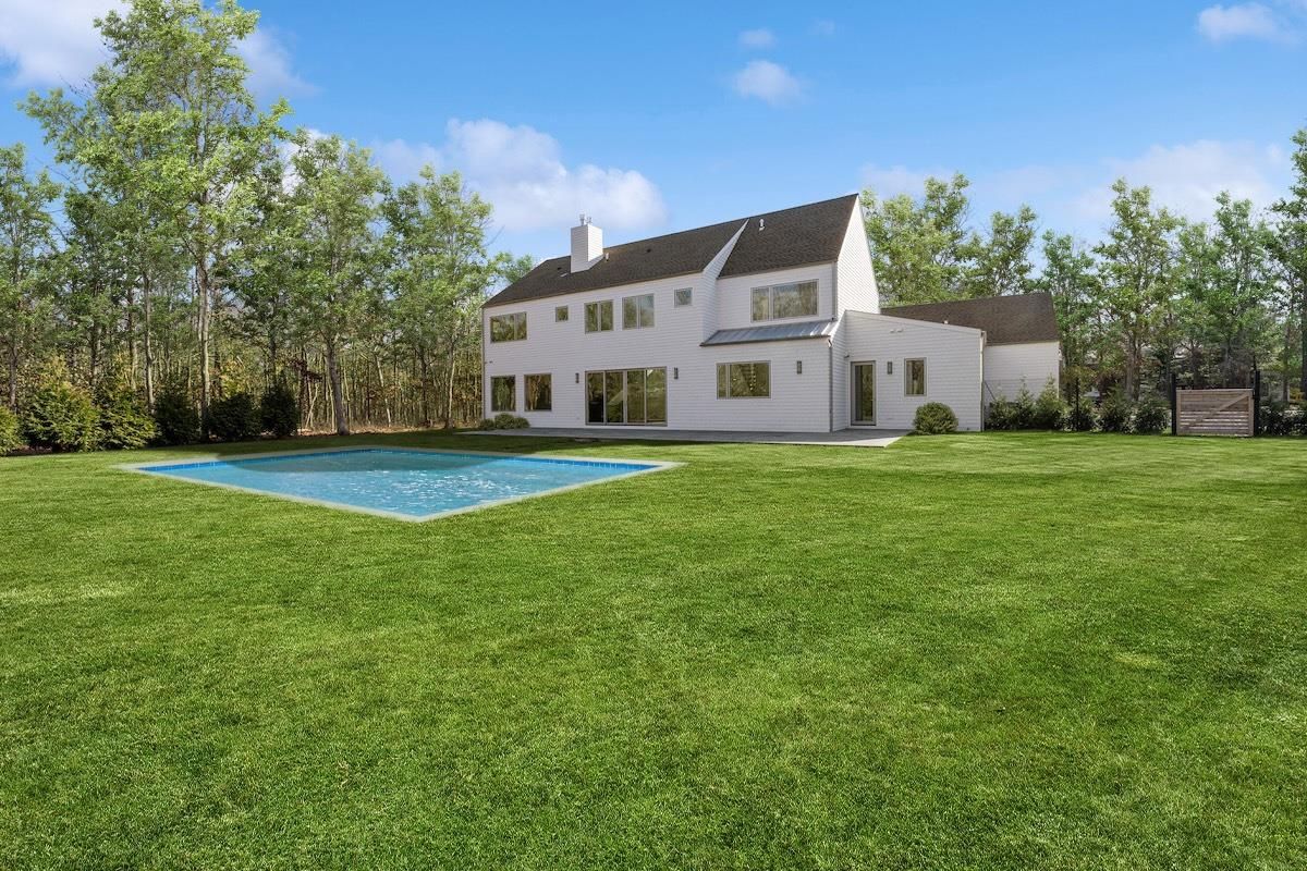 Backyard, Exterior, Pool