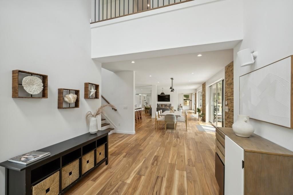 Dining room, Interior, Pendant Lights, Recessed Lighting, Wood Texture Flooring