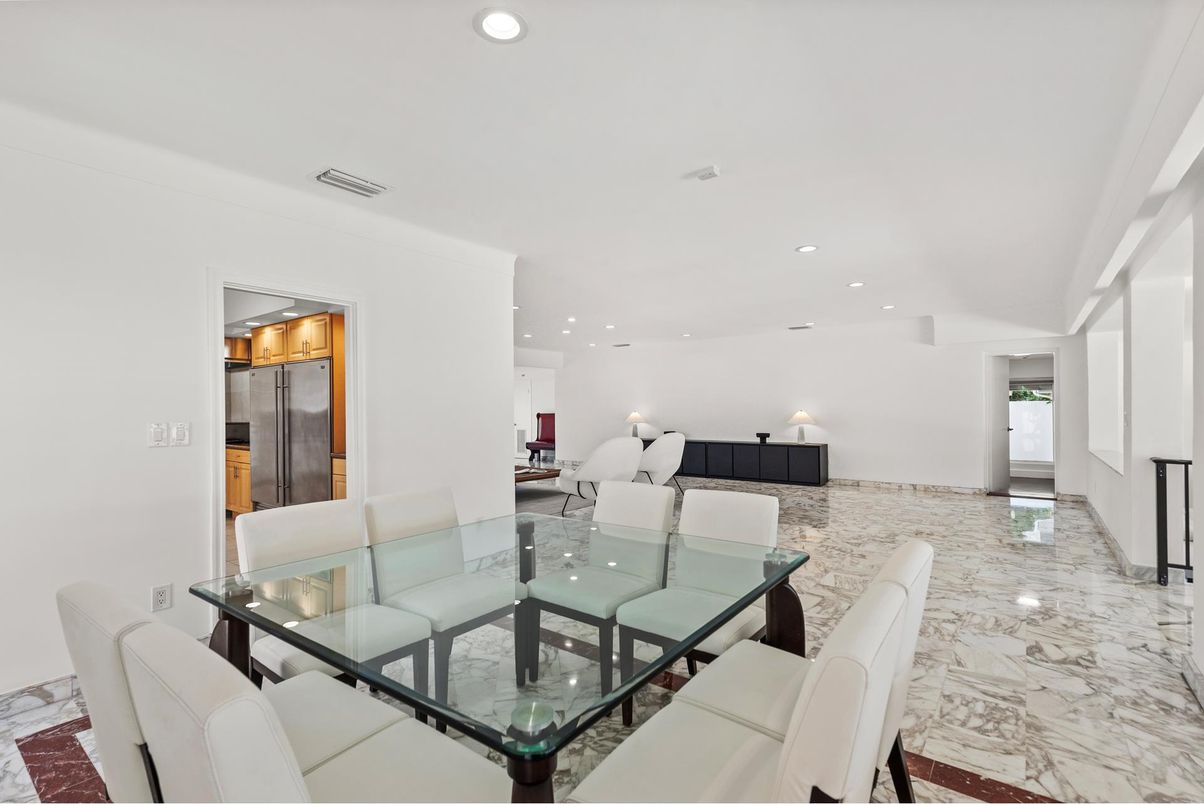 Dining room, Interior, Living room, Marble, Recessed Lighting