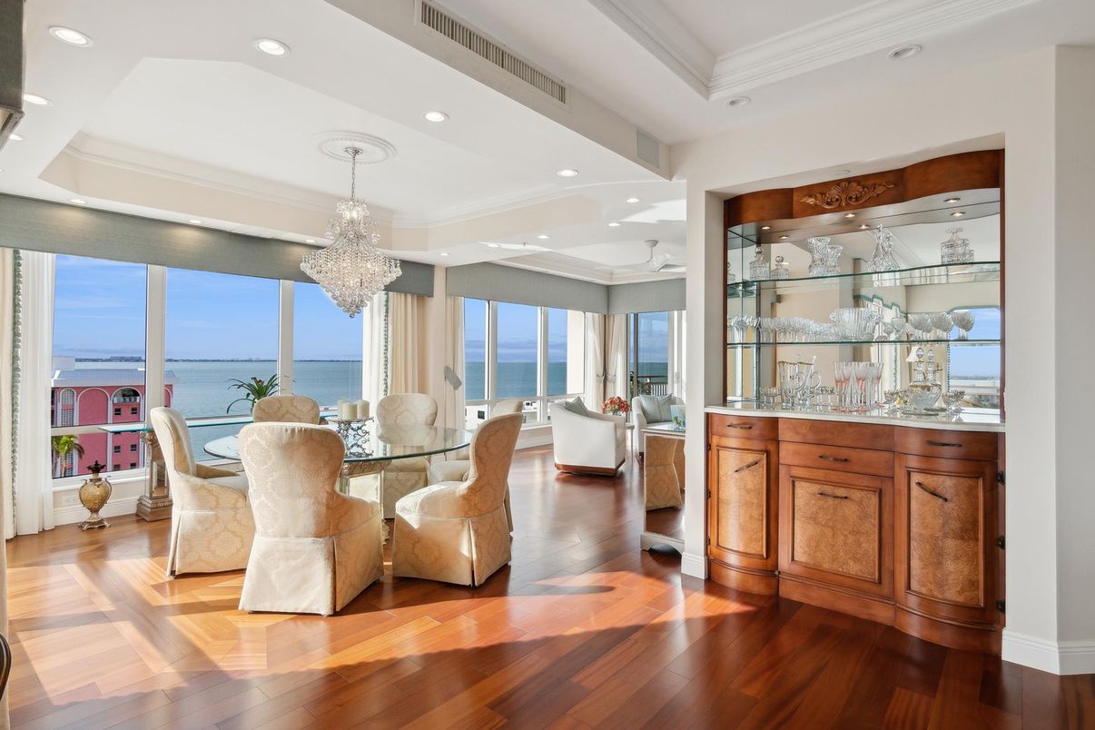 Chandelier, Dining room, Interior, Living room, Recessed Lighting, Water, Wood Texture Flooring