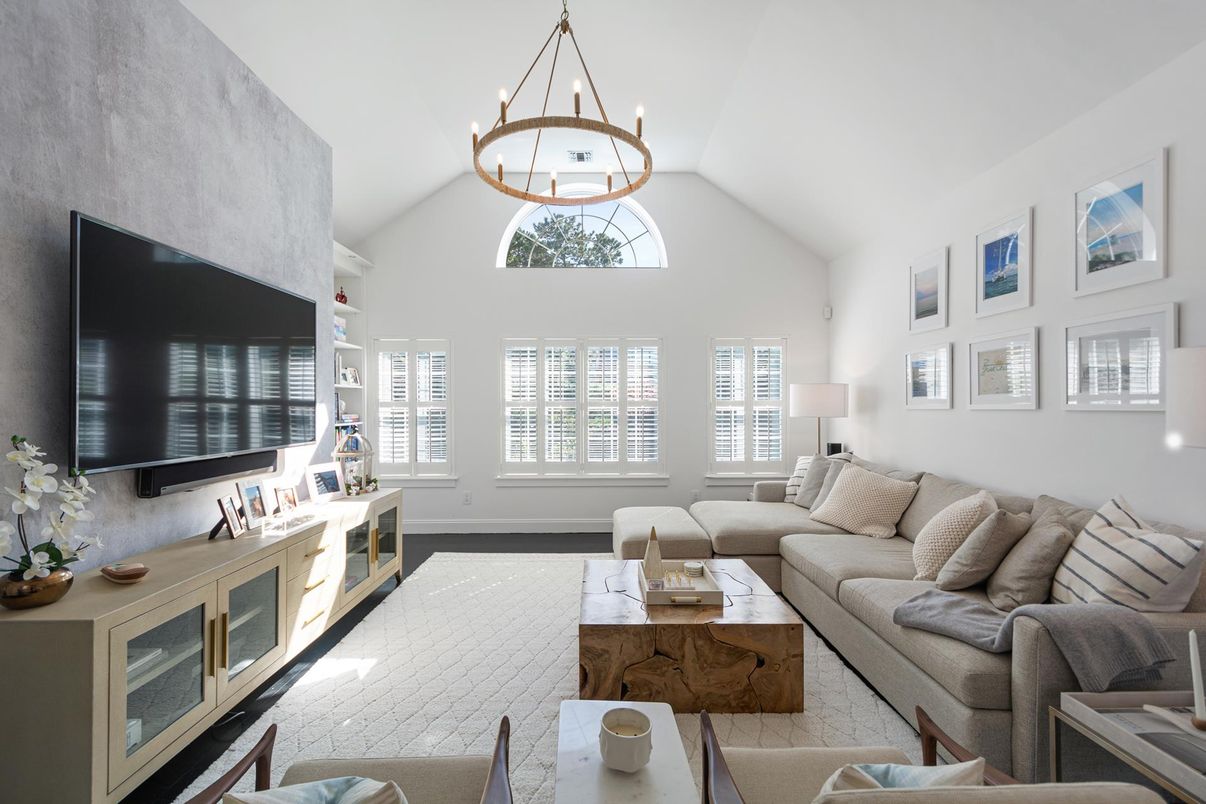 Interior, Living room, Pendant Lights
