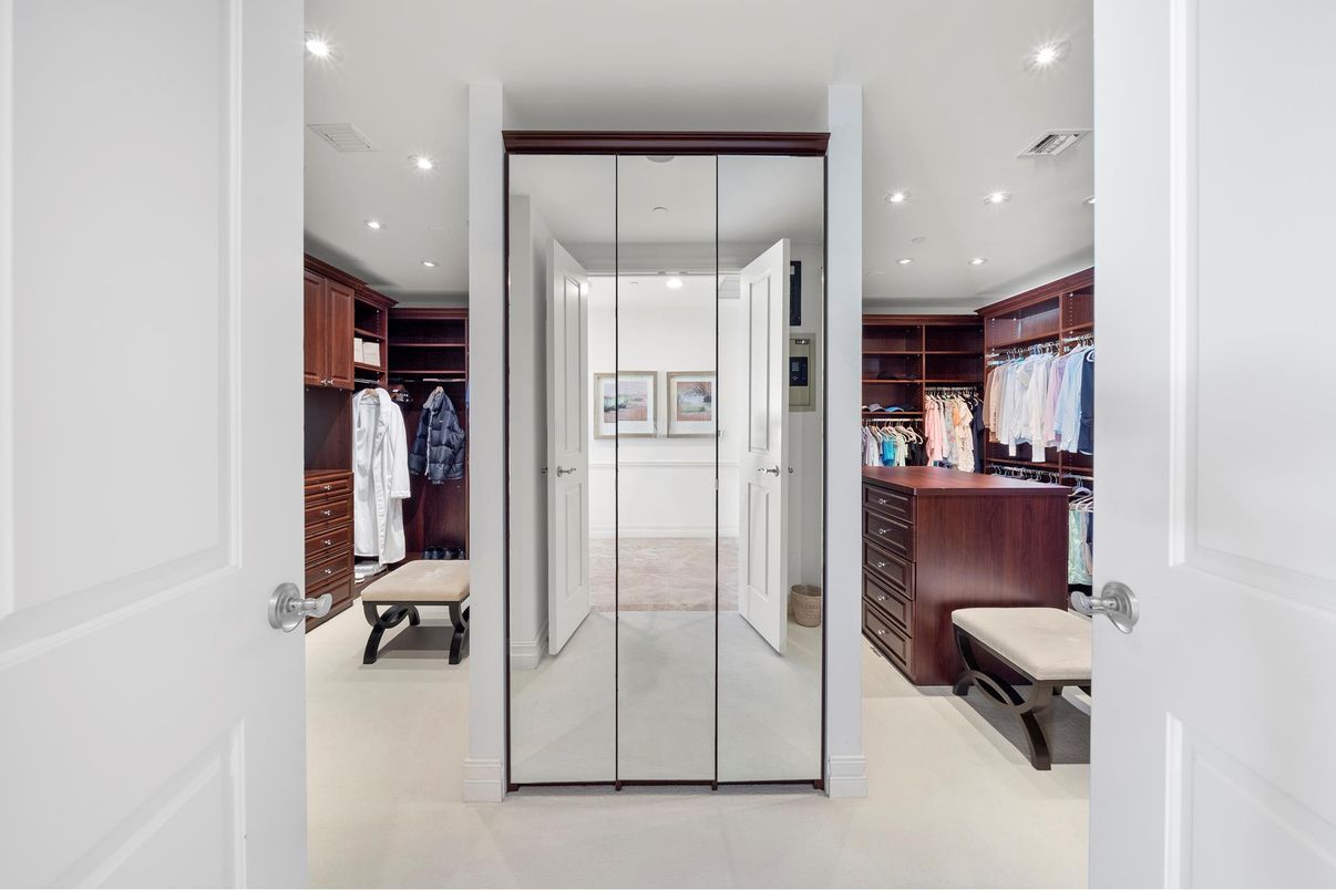 Interior, Recessed Lighting, Walk-in Closets
