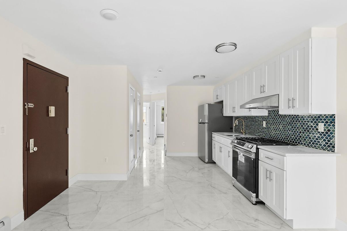 Interior, Kitchen, Marble, Recessed Lighting, Stainless Steel Appliances