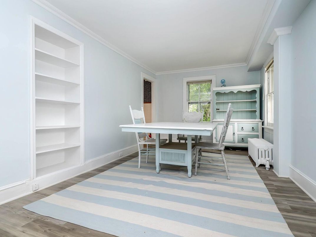 DE Listing image placeholder