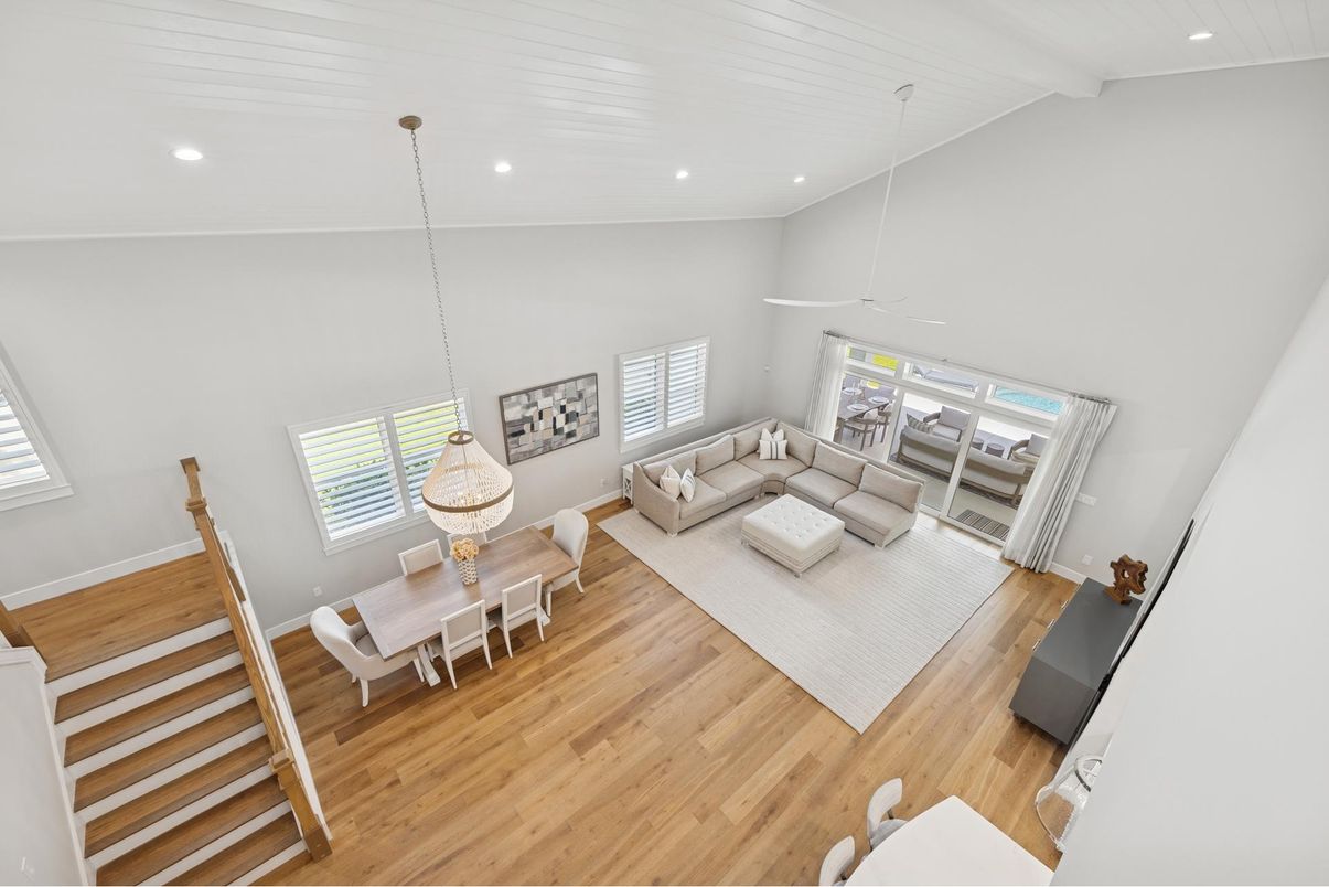 Dining room, Interior, Living room, Pendant Lights, Recessed Lighting, Wood Texture Flooring