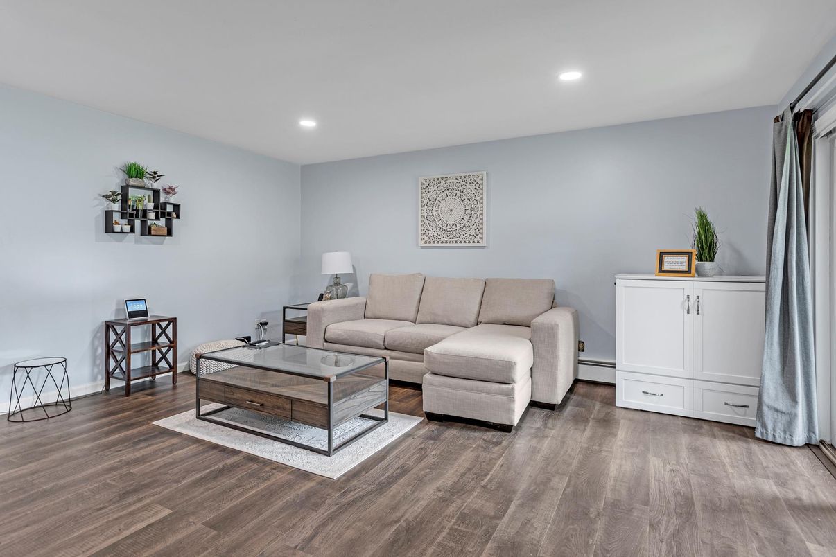 DE Listing image placeholder