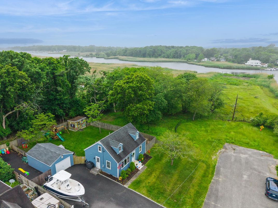 DE Listing image placeholder