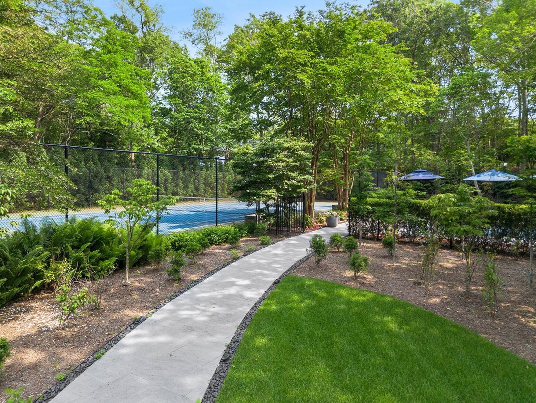 Exterior, Tennis Courts