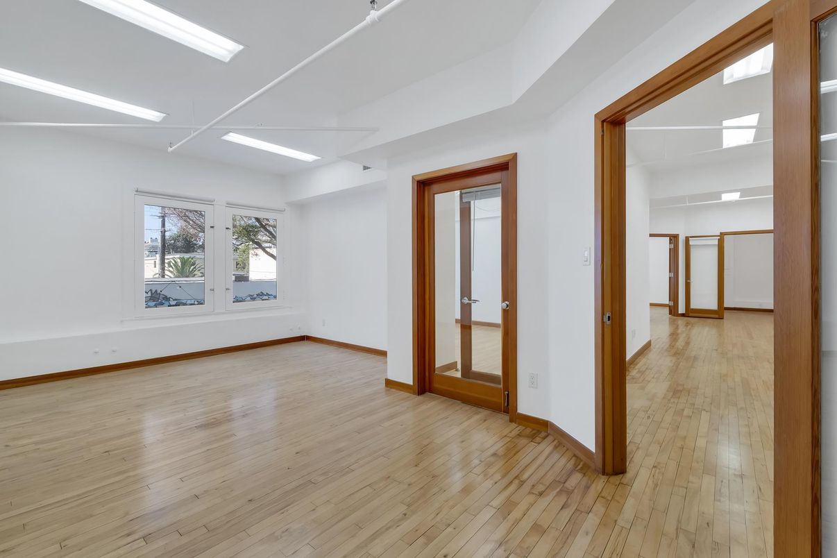 DE Listing image placeholder
