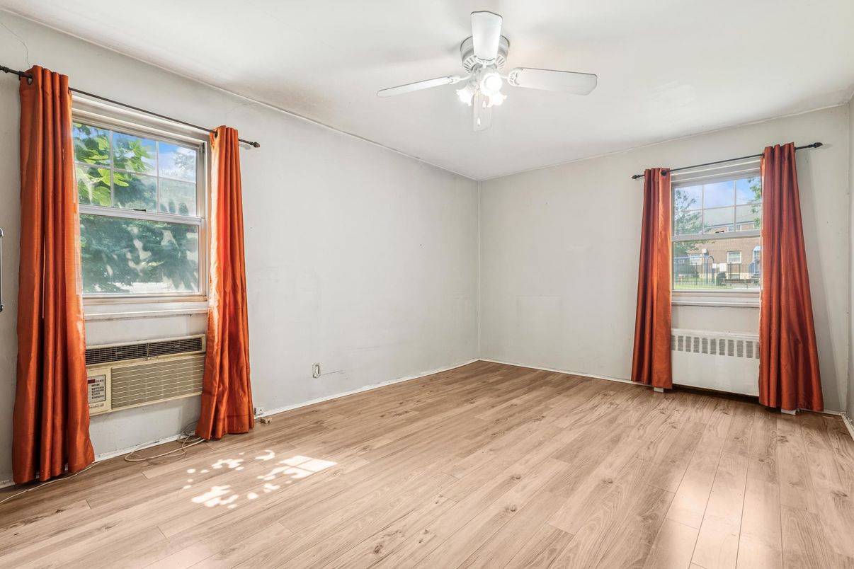 DE Listing image placeholder