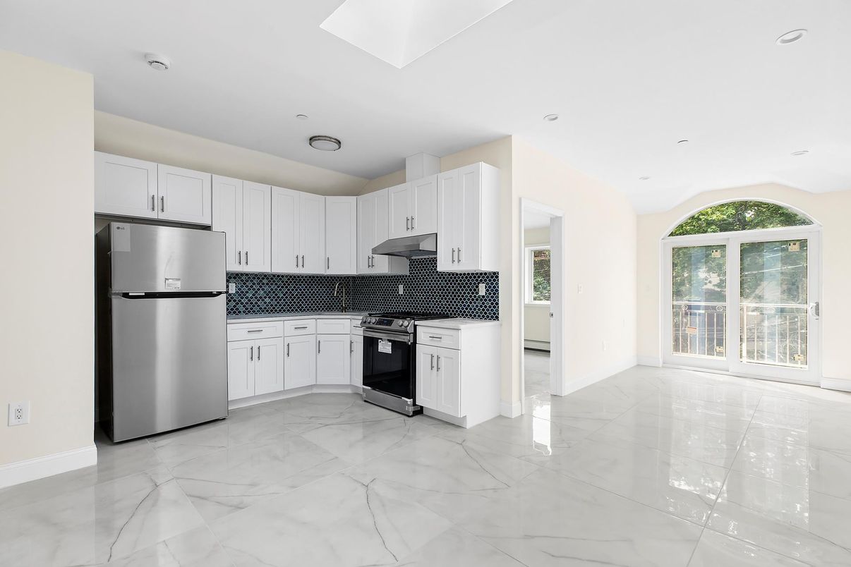 Interior, Kitchen, Marble, Recessed Lighting