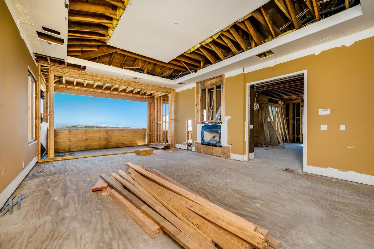 Empty room, Interior, Wooden Beams, Wood Texture Flooring