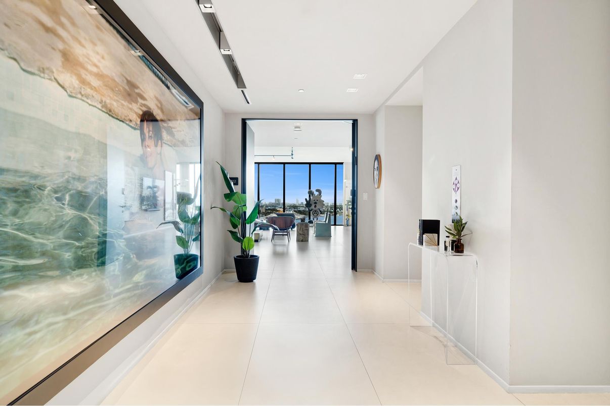 Interior, Recessed Lighting