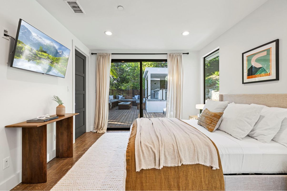 Bedroom, Interior, Recessed Lighting, Wood Texture Flooring