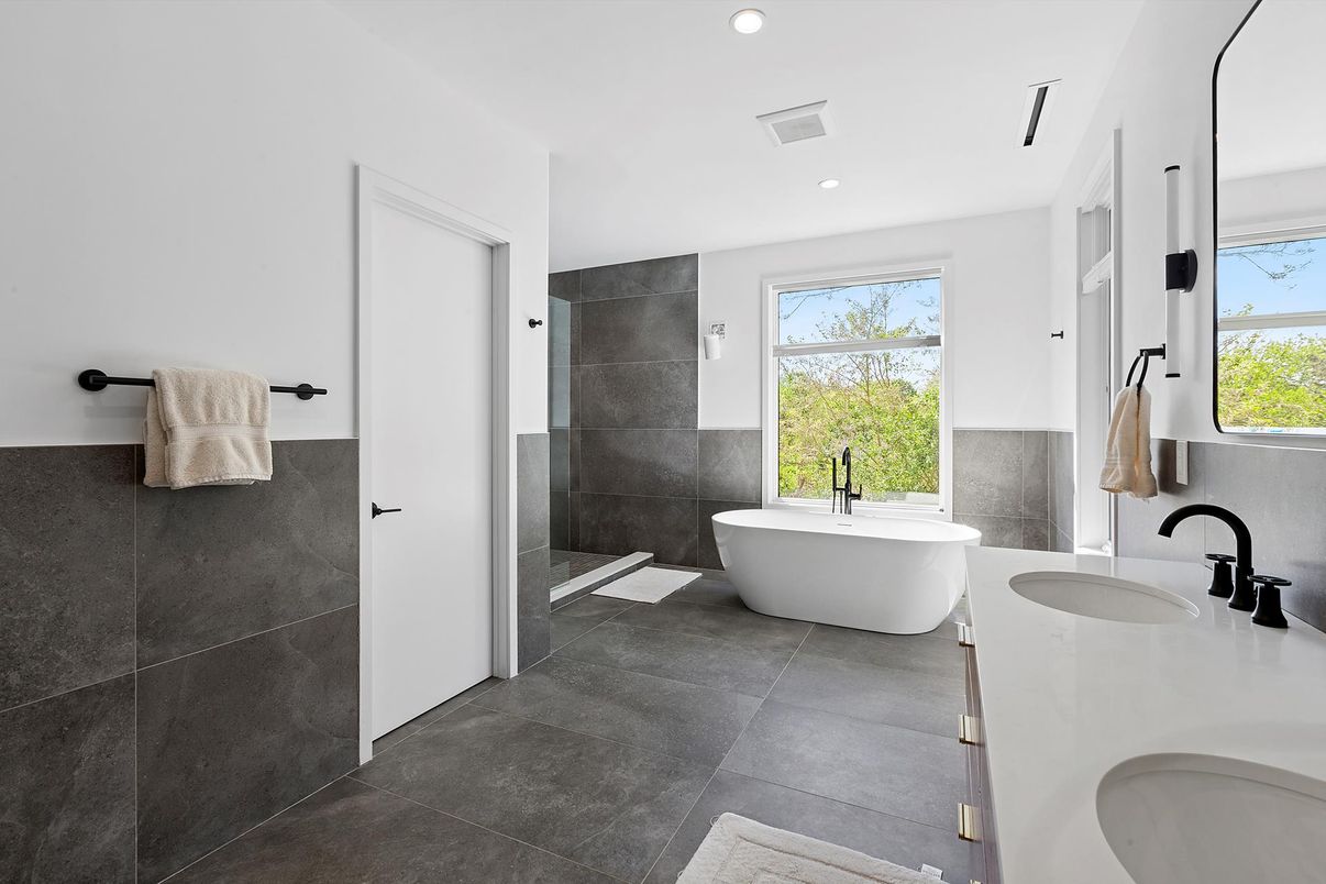 Bathroom, Dual Sink Vanities, Free Standing Baths, Glass Shower, Interior, Recessed Lighting