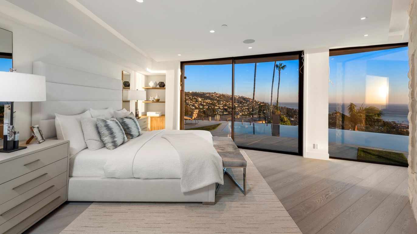 Bedroom, Interior, Recessed Lighting, Water, Wood Texture Flooring