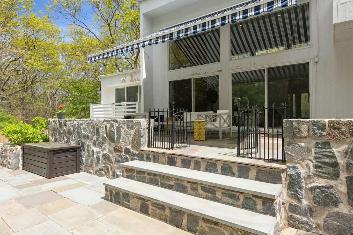 DE Listing image placeholder