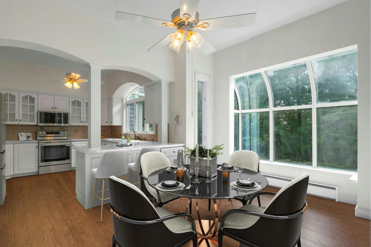 Dining room, Interior, Kitchen, Stainless Steel Appliances, Wood Texture Flooring