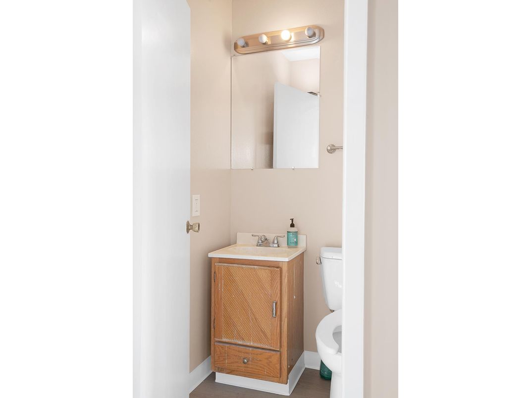 DE Listing image placeholder