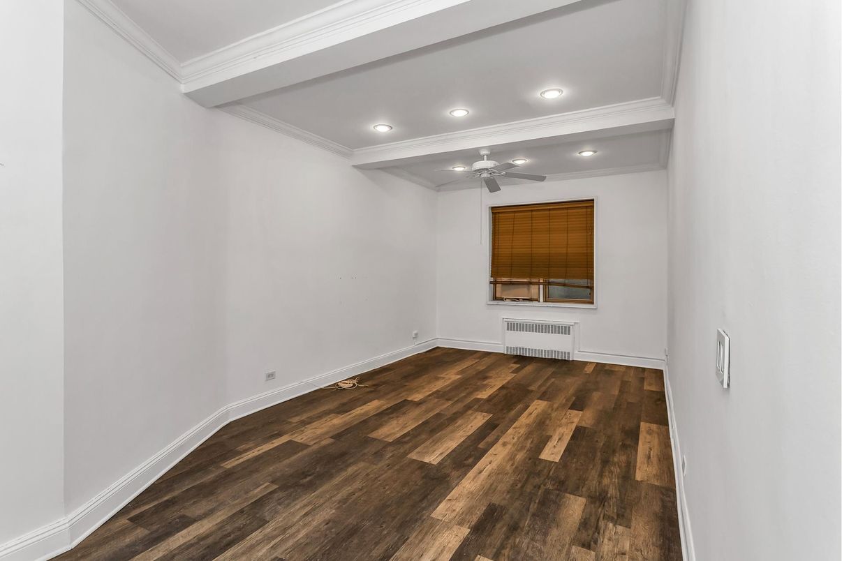 DE Listing image placeholder