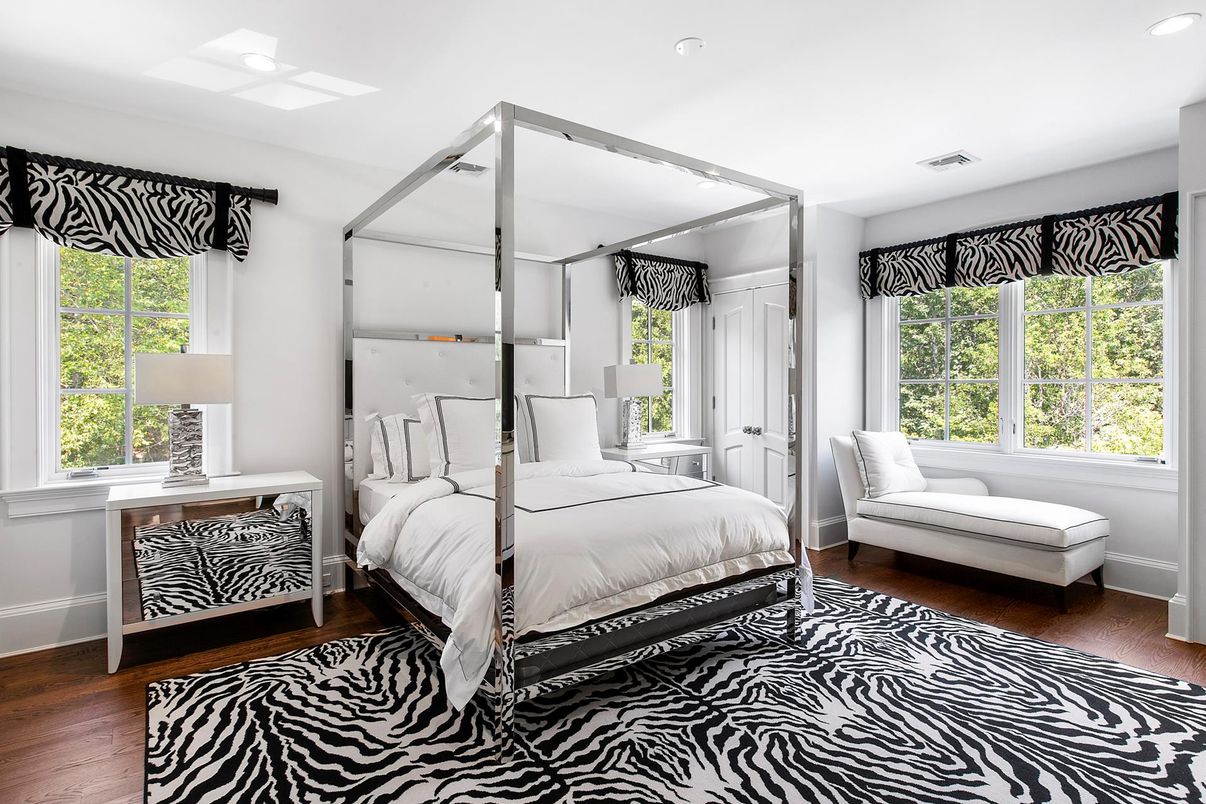 DE Listing image placeholder