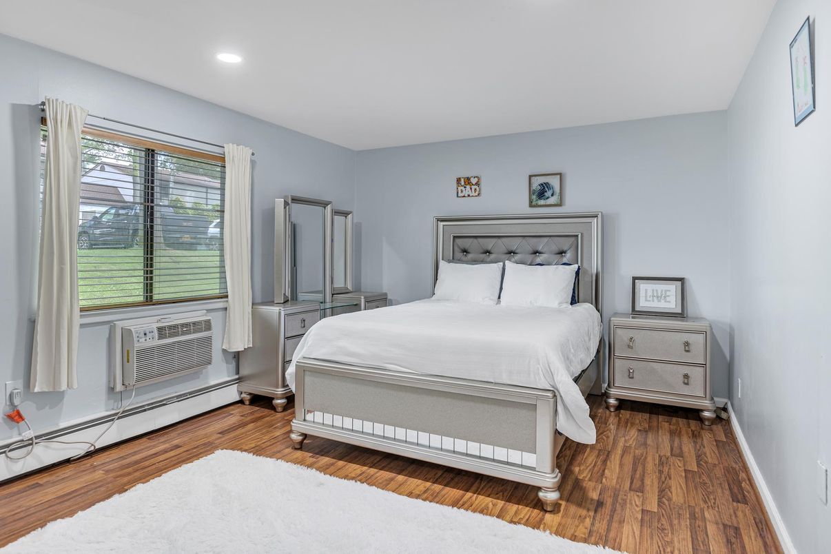 DE Listing image placeholder