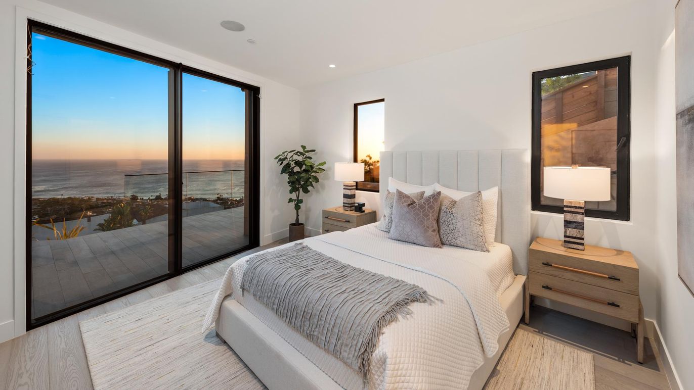 Bedroom, Interior, Recessed Lighting, Water, Wood Texture Flooring