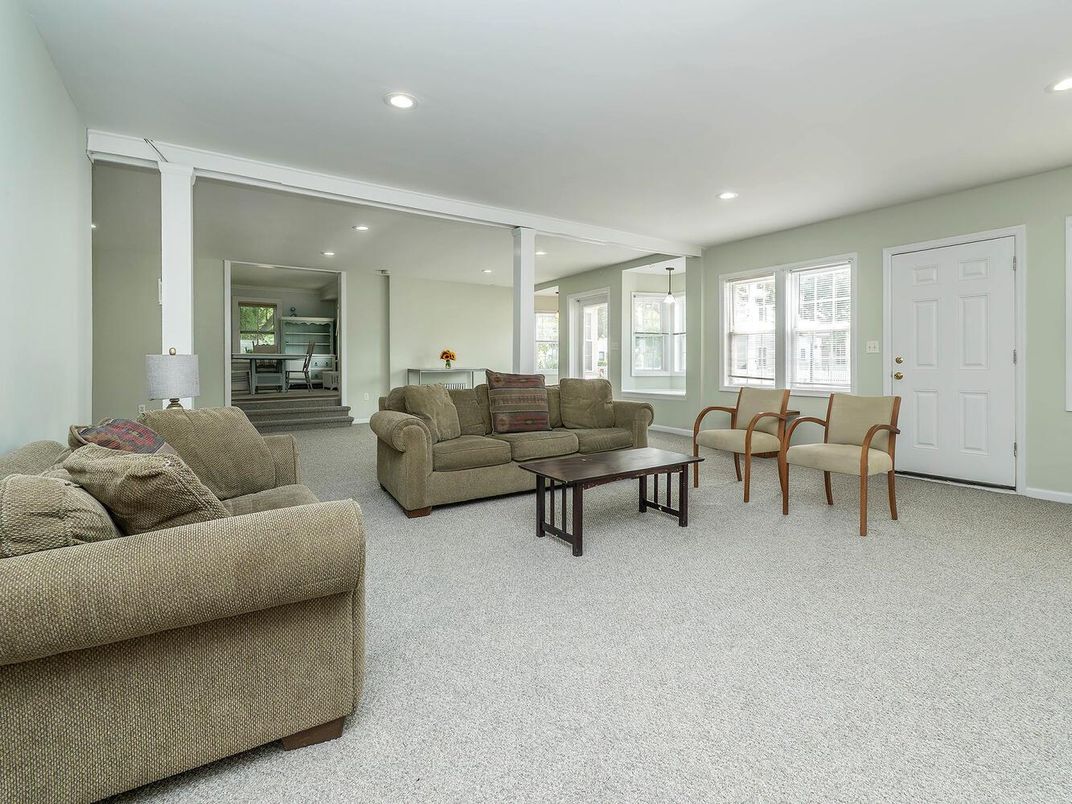 DE Listing image placeholder