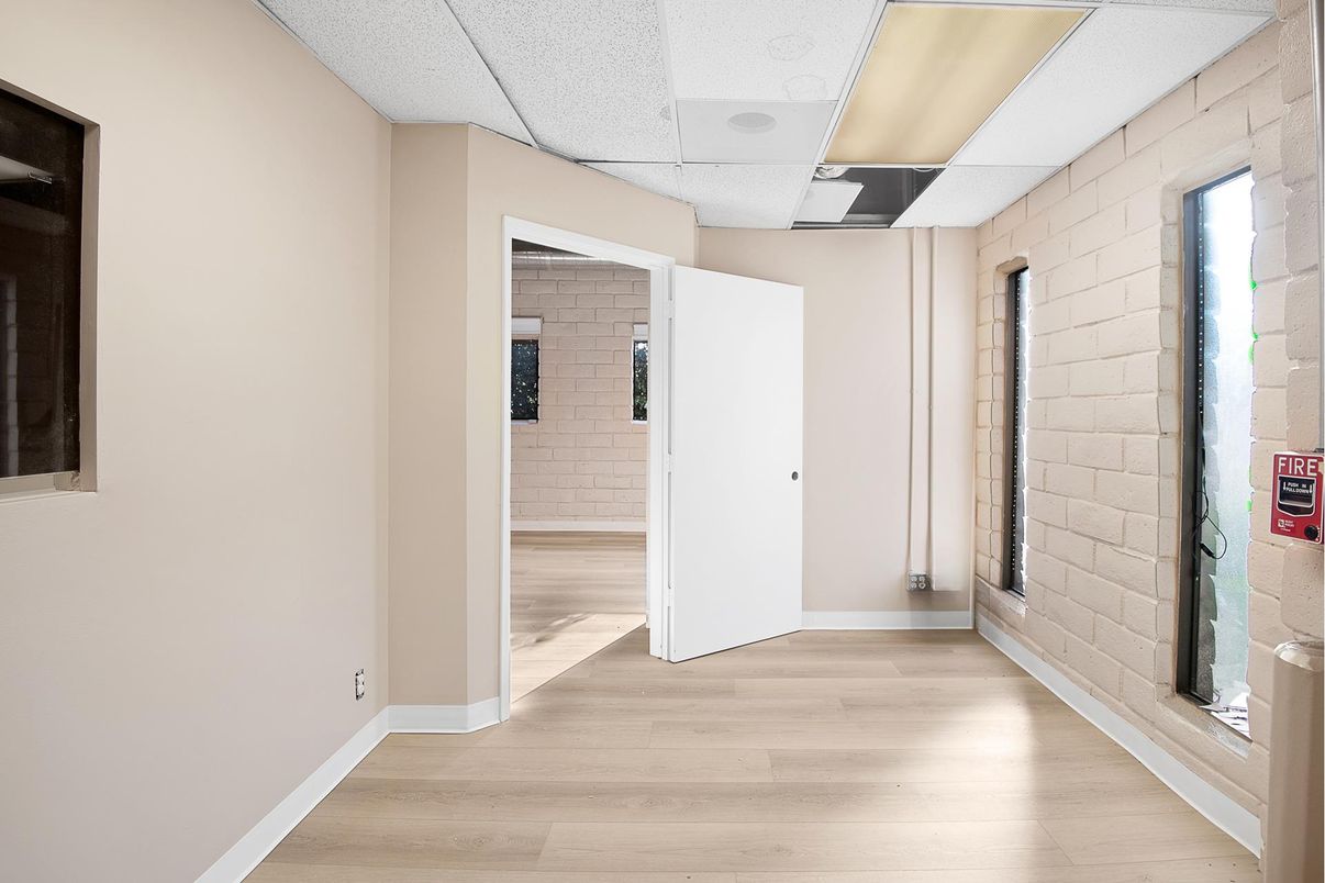 DE Listing image placeholder