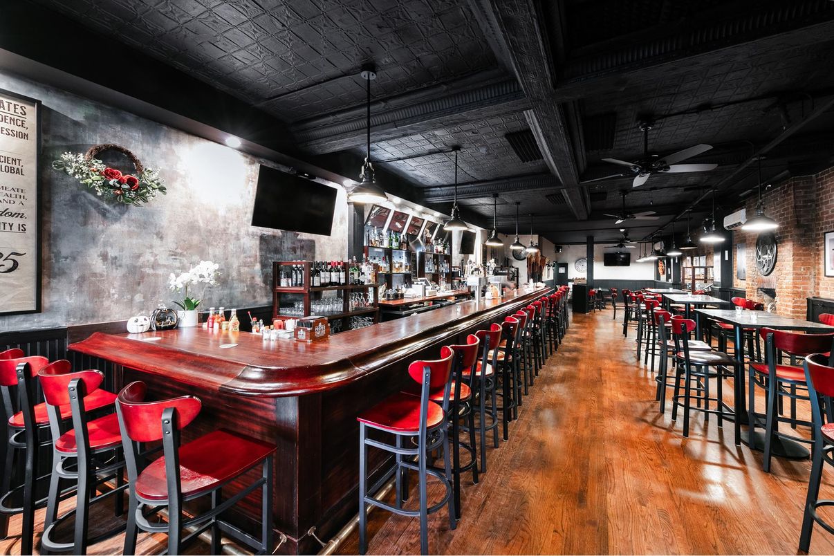 Interior, Pendant Lights, Stone Walls, Wood Texture Flooring