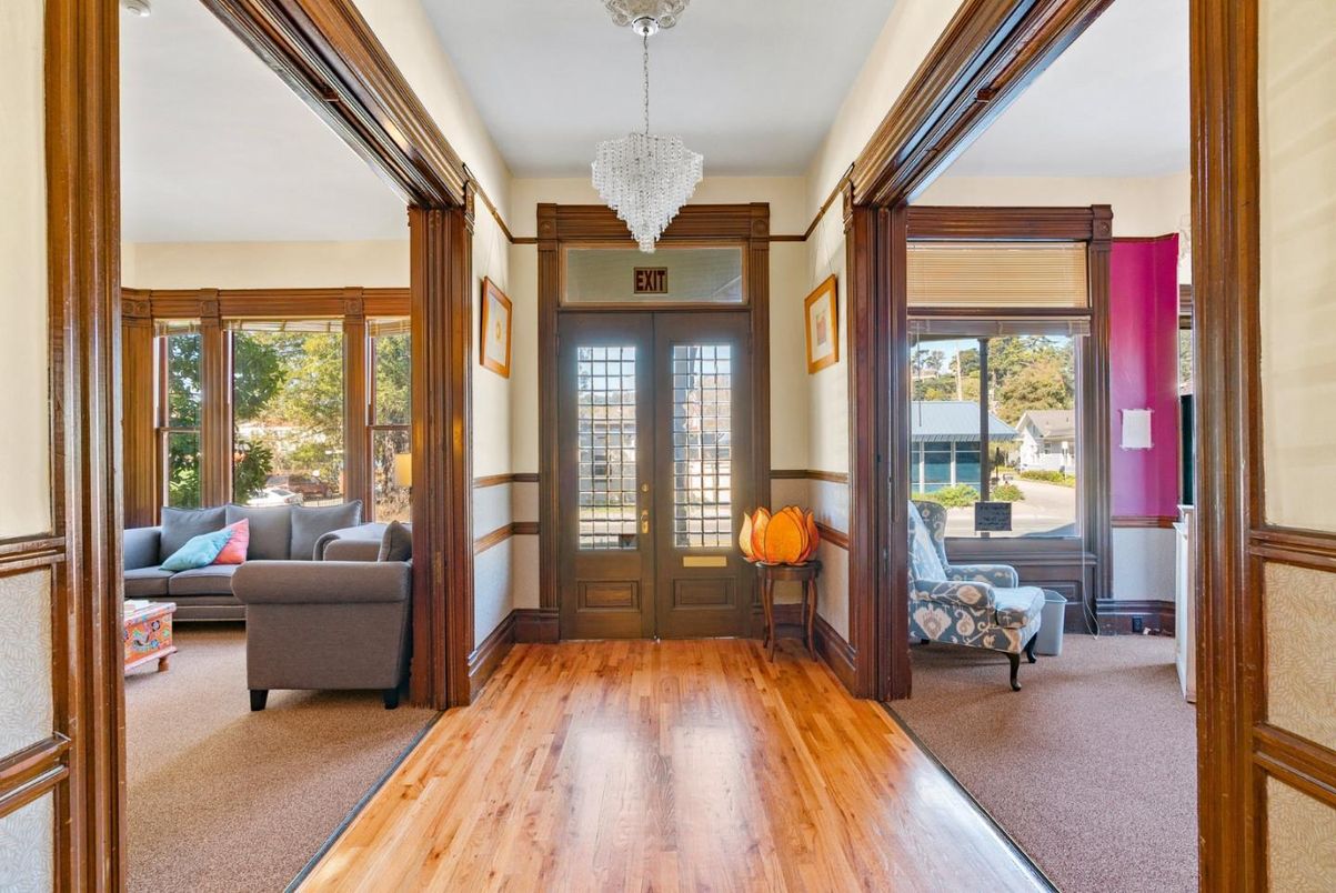 Chandelier, Interior, Wood Texture Flooring