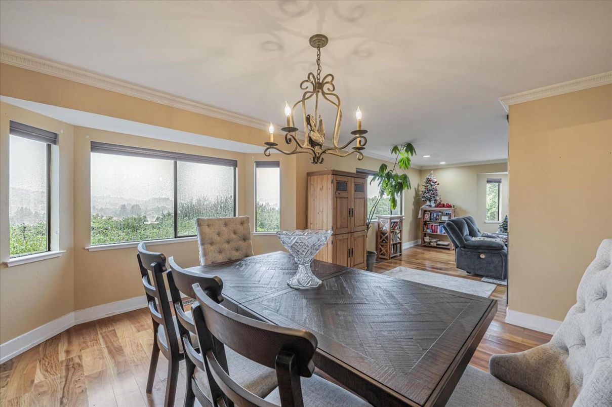 Chandelier, Dining room, Interior, Recessed Lighting, Wood Texture Flooring