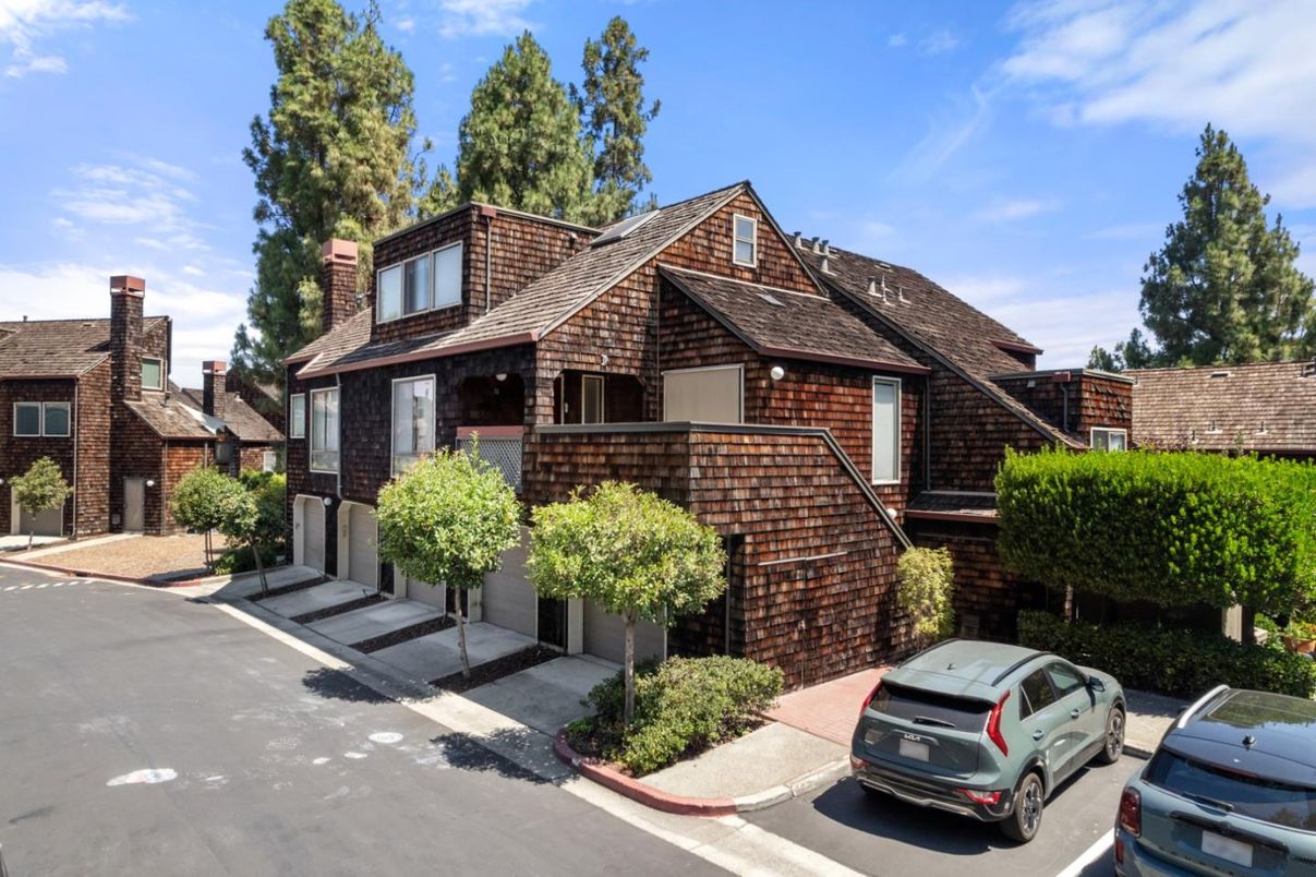 Exterior, Facade, Brick Facade, Tudor Revival