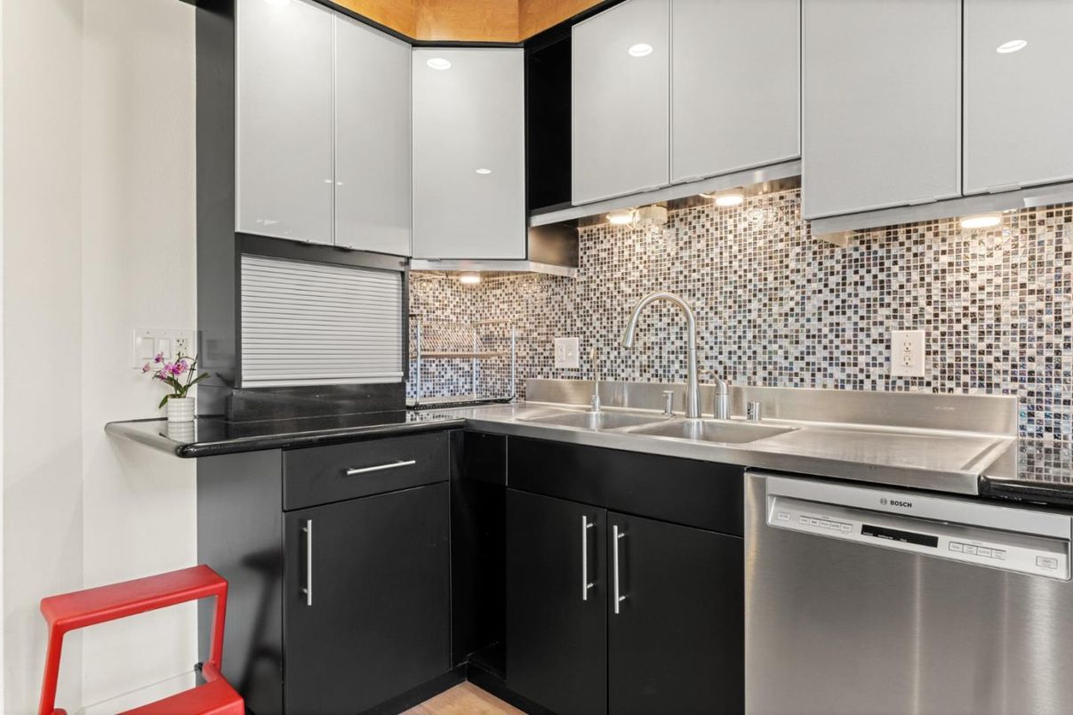 Interior, Kitchen, Stainless Steel Appliances