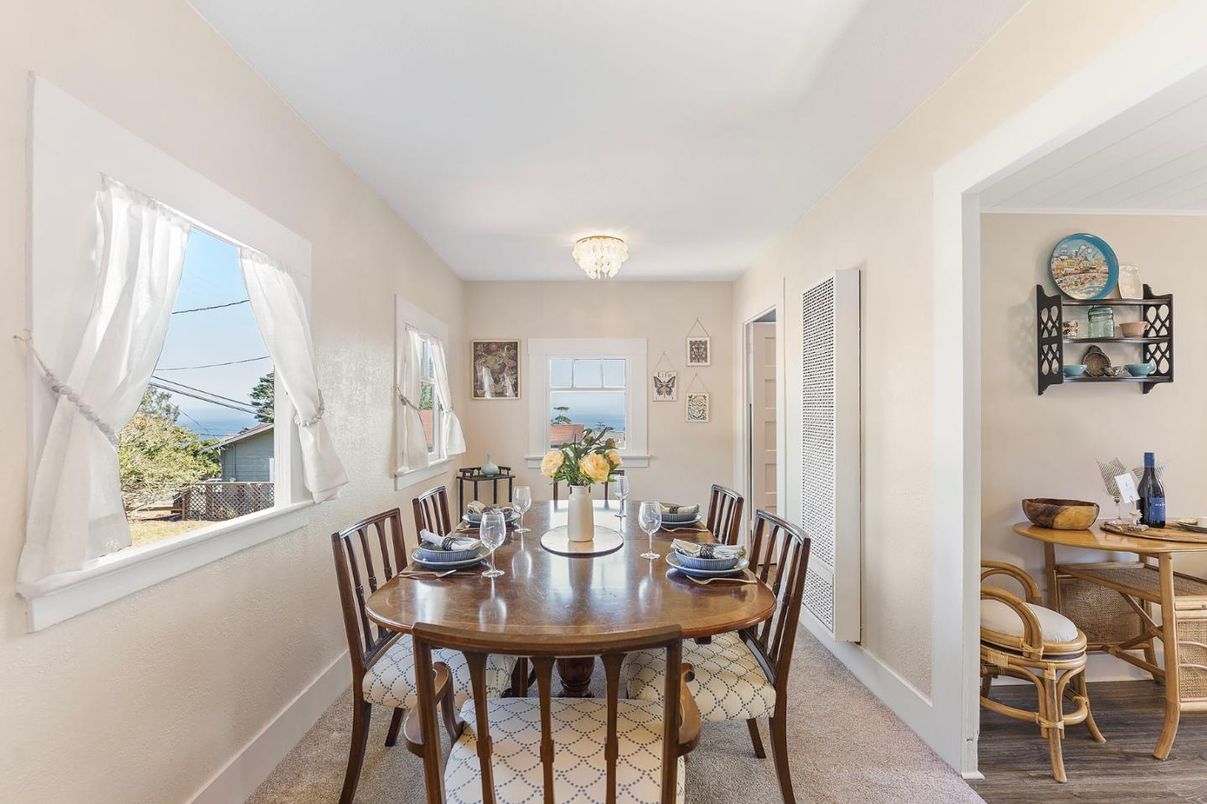 Chandelier, Dining room, Interior