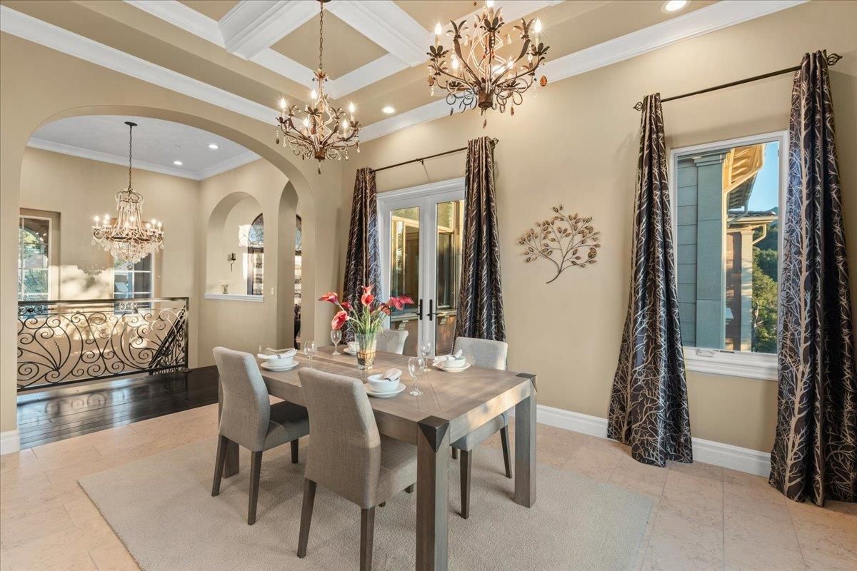 Chandelier, Dining room, Interior, Recessed Lighting, Wood Texture Flooring