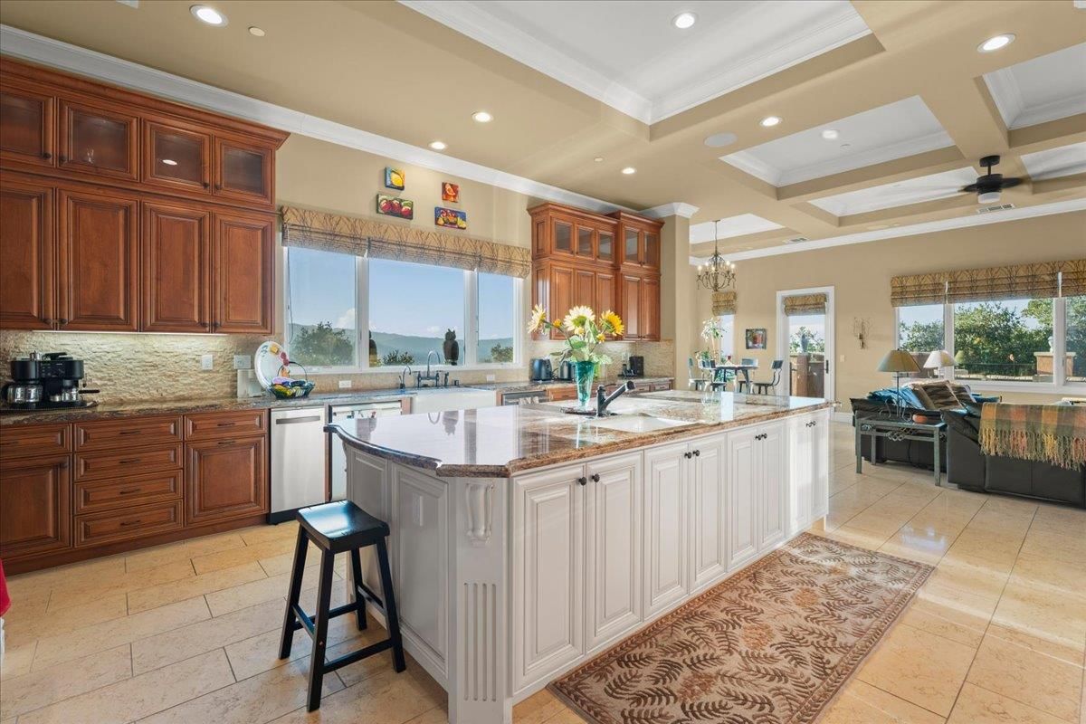 Chandelier, Interior, Kitchen, Recessed Lighting, Stainless Steel Appliances