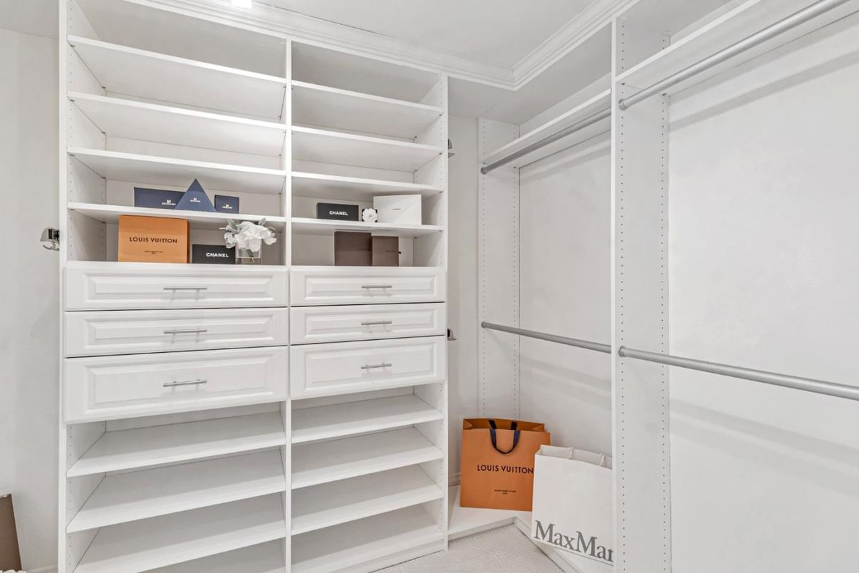 Interior, Walk-in Closets