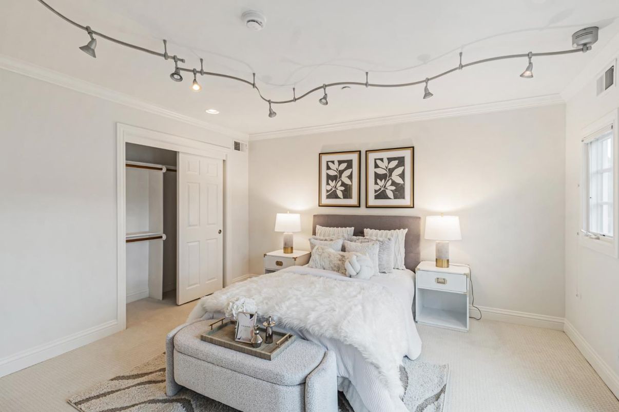 Bedroom, Interior, Recessed Lighting