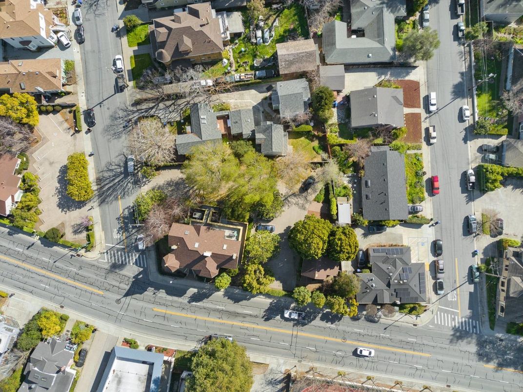 Exterior, Drone