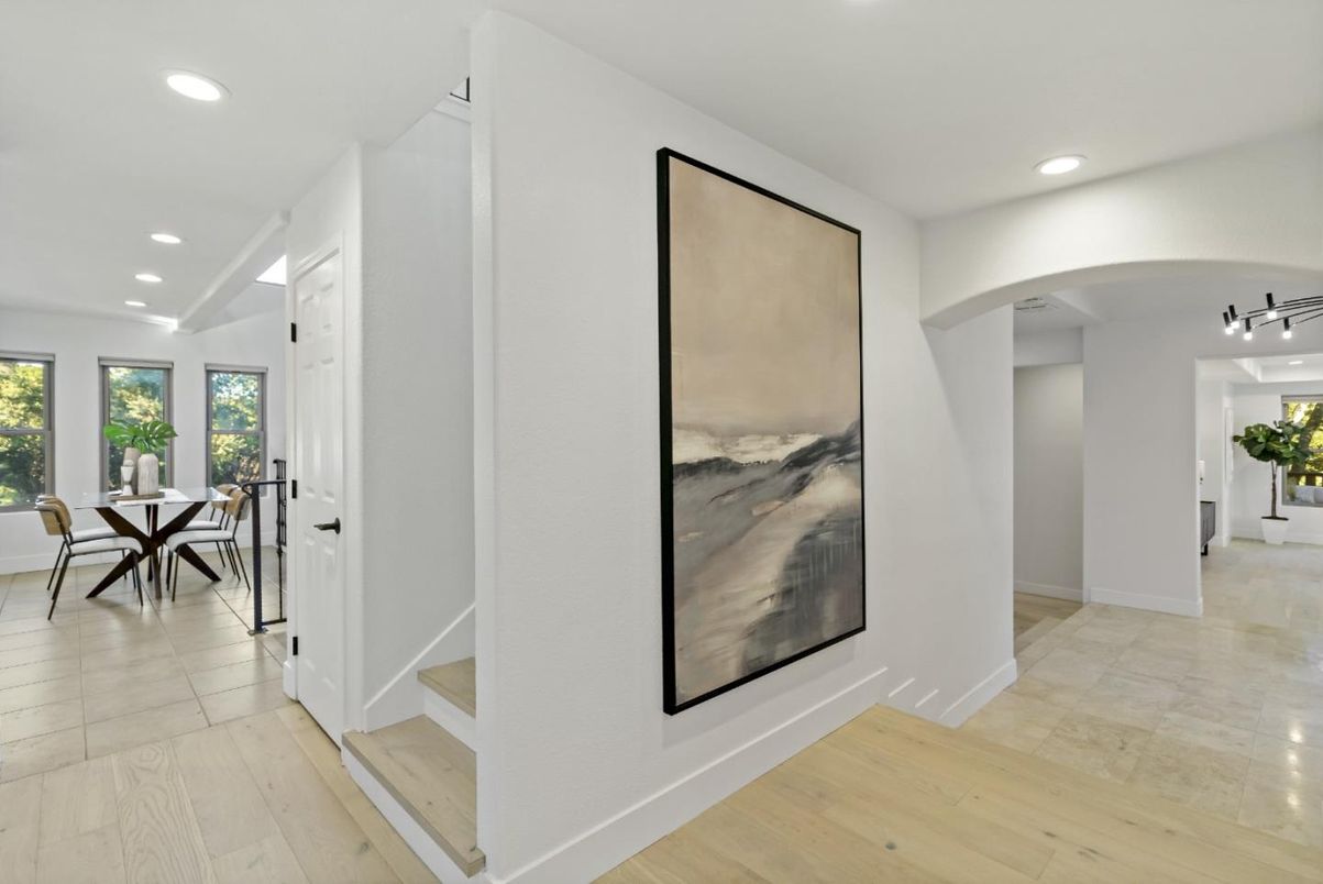 Interior, Living room, Pendant Lights, Recessed Lighting