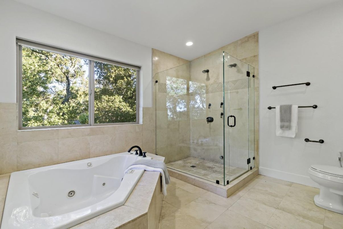 Interior, Recessed Lighting, Walk-in Closets, Wood Texture Flooring