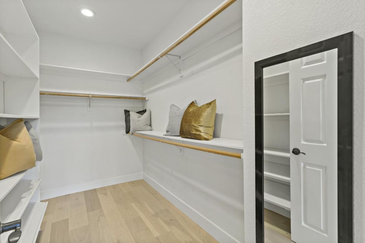 Bathroom, Bedroom, Interior, Recessed Lighting, Wood Texture Flooring