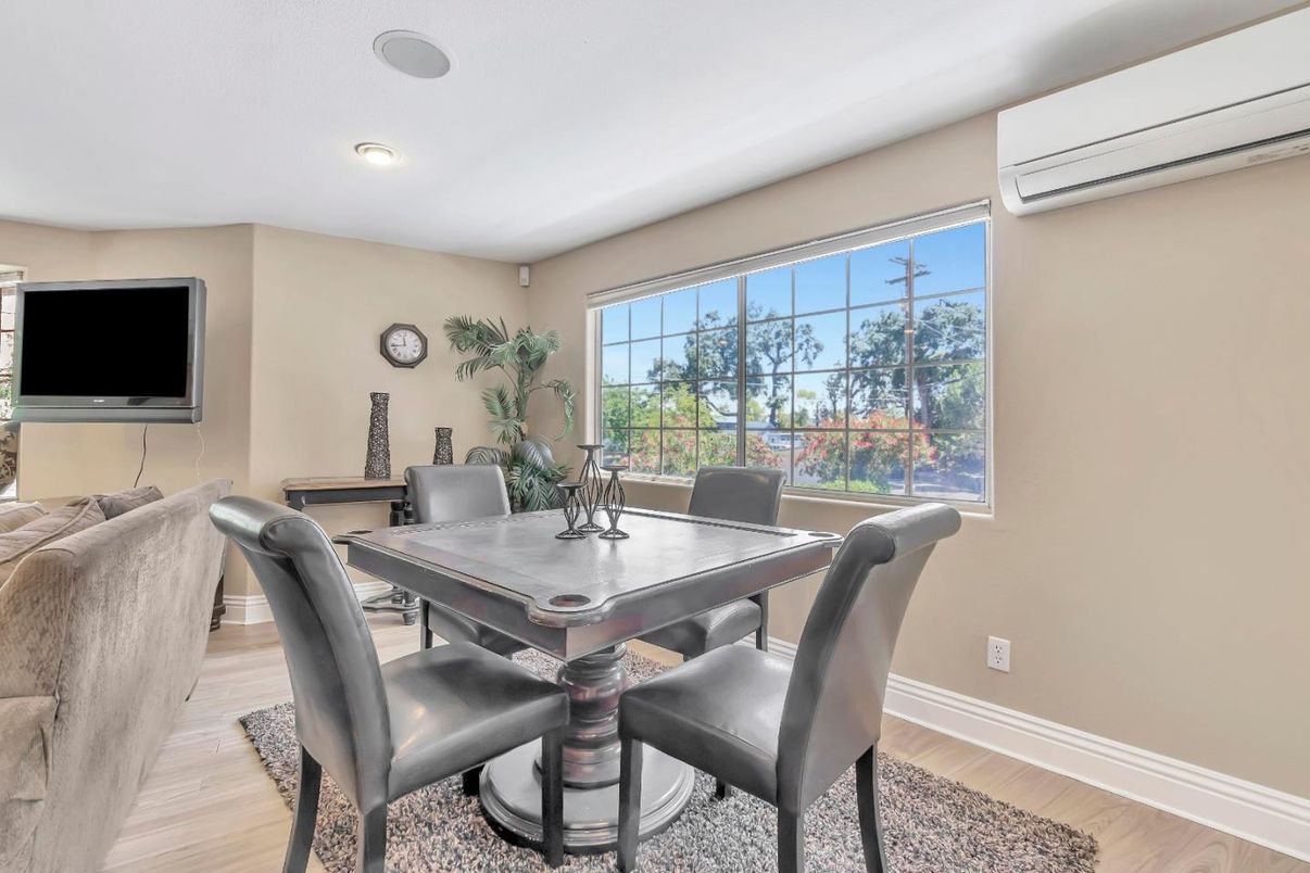 Dining room, Interior, Recessed Lighting, Wood Texture Flooring