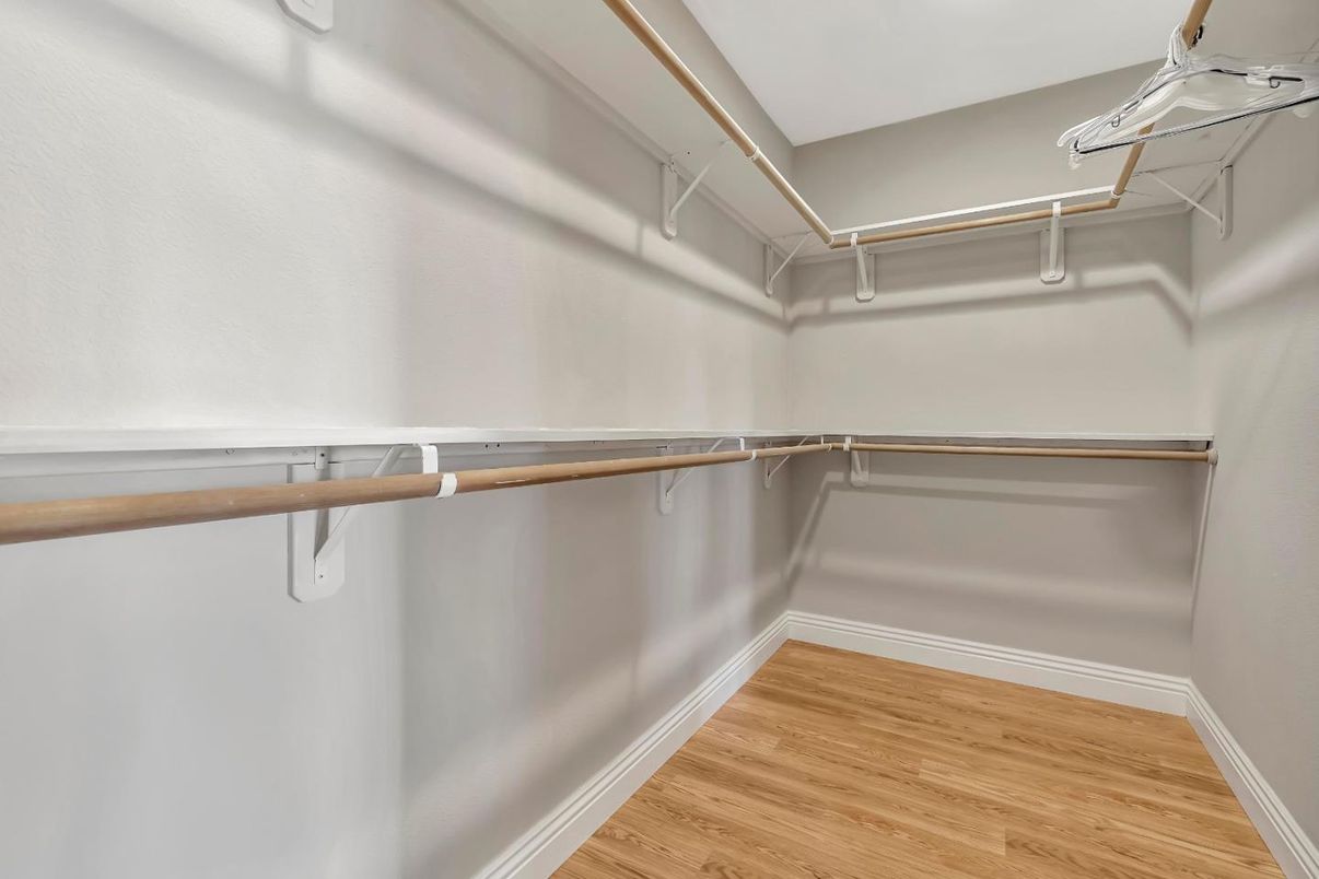 Interior, Walk-in Closets, Wood Texture Flooring