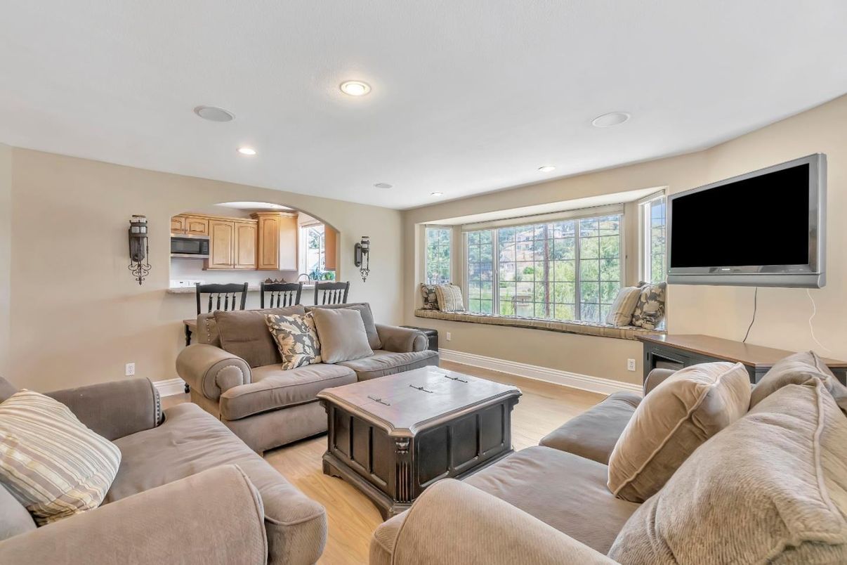 Interior, Kitchen, Living room, Recessed Lighting, Wood Texture Flooring