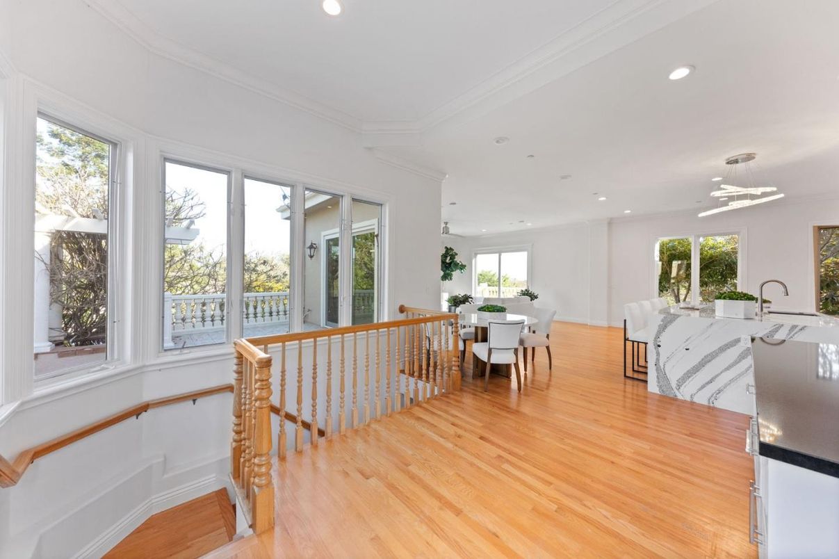 Dining room, Interior, Pendant Lights, Recessed Lighting, Wood Texture Flooring